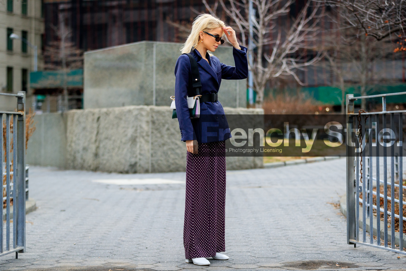 black belt, blazer, blue jacket, bordeaux, burgundy, earrings, graphic pants, green bag, leather bag, leather shoes, polka dot, printed pants, red pants, striped jacket, sunglasses, trousers, white bag, street style, jonathan paciullo, FW, frenchystyle, fashion week, NYFW, NEW YORK, AUTUMN WINTER 2018-2019, AW 18-19, FALL WINTER 2018-2019, FW 18-19, atmosphere details, horizontal, full length, caro daur
