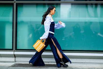atmosphere details, AUTUMN WINTER 2017-2018, AW 17-18, balenciaga, black boots, black shoes, blue shirt, bustier top, choker, FALL WINTER 2017-2018, fashion week, frenchystyle, full length, FW, FW 17-18, graphic bag, horizontal, jonathan paciullo, leather bag, leather shoes, MFW, MILAN, navy pants, necklace, off the shoulder, printed bag, street style, striped bag, sunglasses, trousers, wide pants, yellow bag