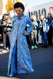 full denim look, jean dress, sparkling denim dress, details, zipper long dress, white sunglasses, jean boots, highknee boots, denim boots, afro hair, fashion week, frenchystyle, FW, jonathan paciullo, street style, MFW, MILAN, AUTUMN WINTER 2022-2023, FALL WINTER 2022_2023, FW 22-23, vertical, full length