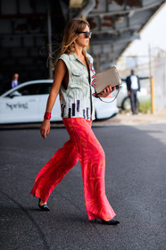 beige bag, black shoes, blue denim, denim jacket, fashion week, frenchystyle, full length, FW, high heels, jonathan paciullo, leather bag, leather shoes, NEW YORK, NYFW, printed jacket, printed pants, red pants, sleeveless, SPRING SUMMER 2018, SS 18, street style, sunglasses, trousers, vertical