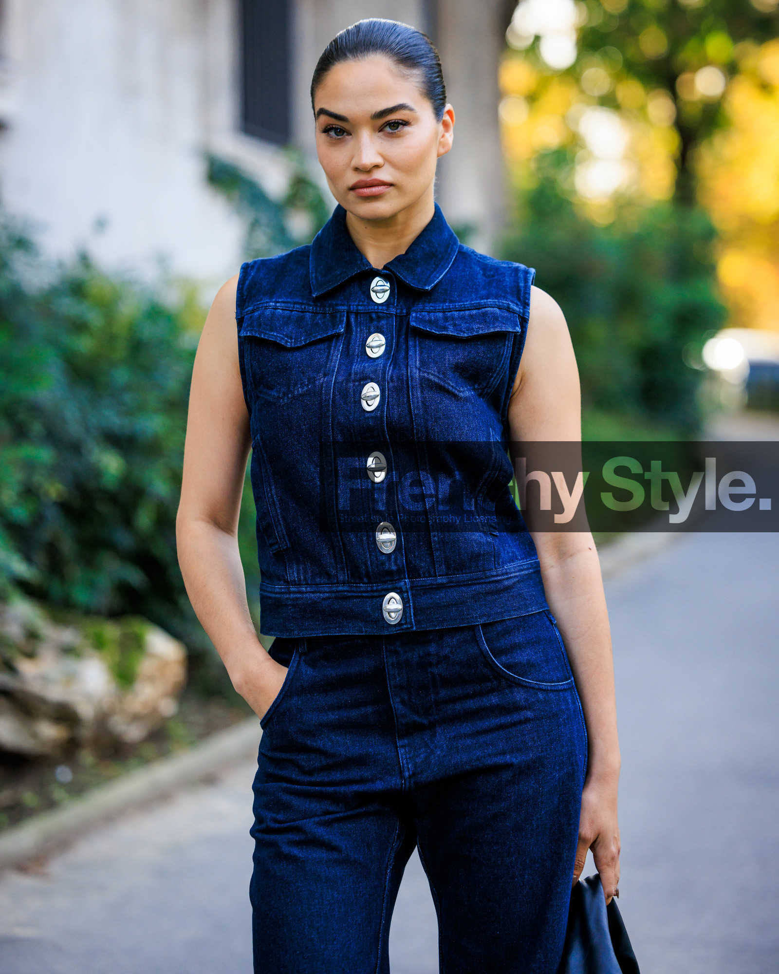 PARIS, PFW, fashion week, frenchystyle, FW, jonathan paciullo, street style, SPRING SUMMER 2024, SS 24, vertical, atmosphere details, detail