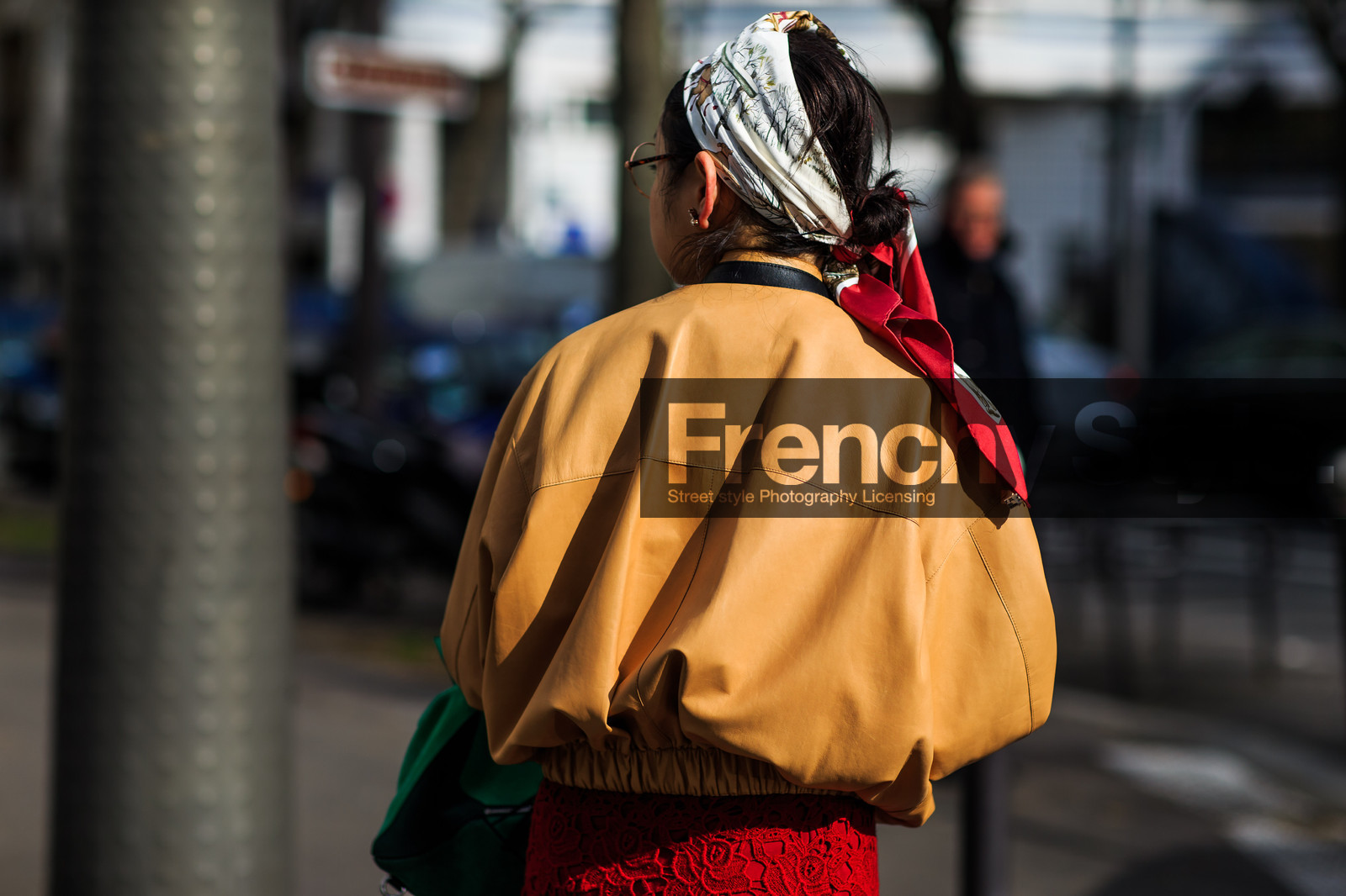 atmosphere details, AUTUMN WINTER 2016-2017, AW 16-17, back detail, bomber jacket, camel jacket, detail, FALL WINTER 2016-2017, fashion week, frenchystyle, FW, FW 16-17, headband, horizontal, jonathan paciullo, leather jacket, PARIS, PFW, red skirt, scarf, street style