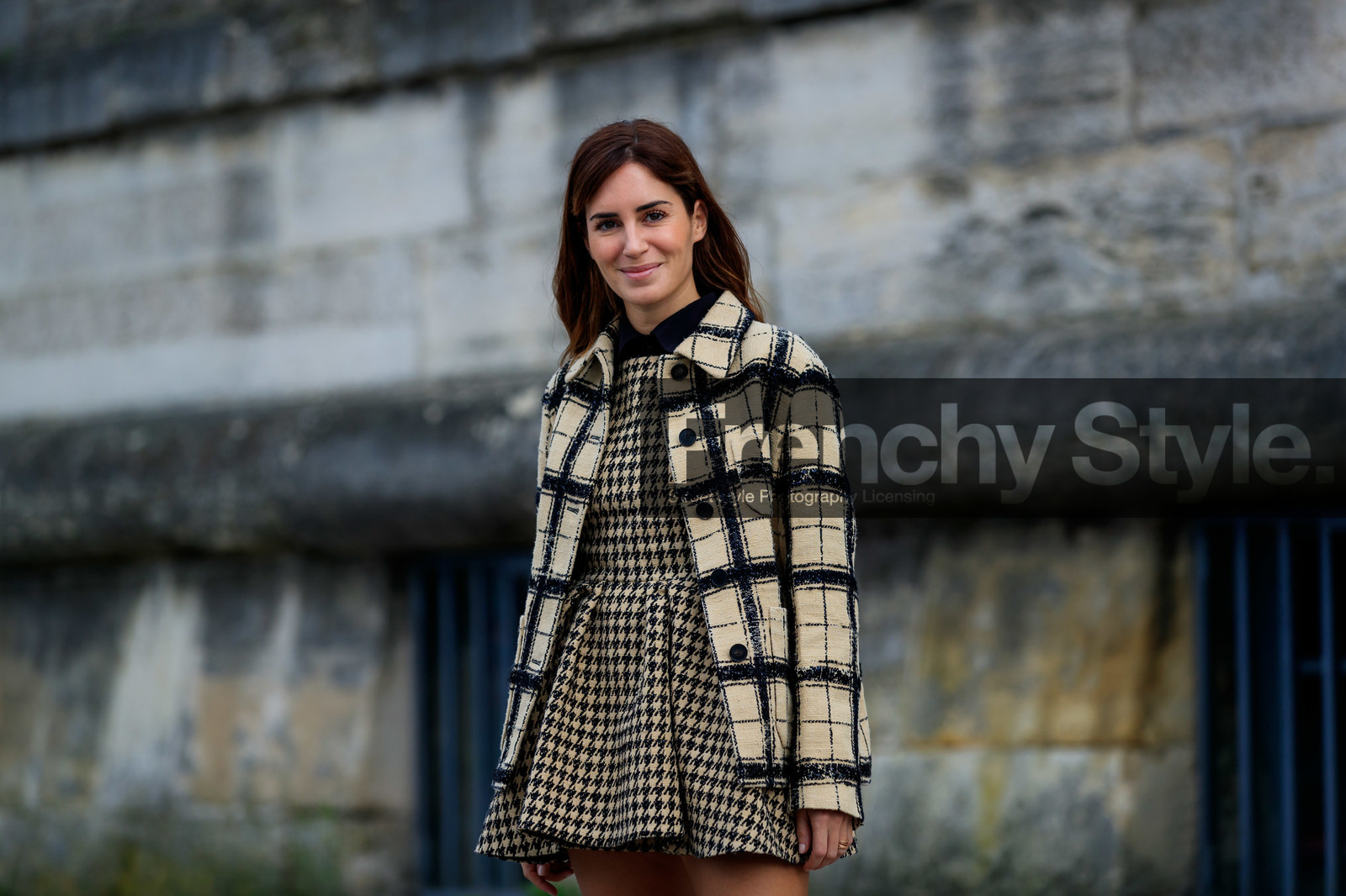 gala gonzalez, black shirt, black jacket, black dress, beige dress, beige jacket, checked dress, checked jacket, houndstooth printed dress, mini dress, dior dress, dior jacket, dior total look, dior shirt, fashion week, frenchystyle, FW, jonathan paciullo, street style, PFW, PARIS, AUTUMN WINTER 2020-2021, FALL WINTER 2020-2021, FW 20-21, horizontal, detail, atmosphere details