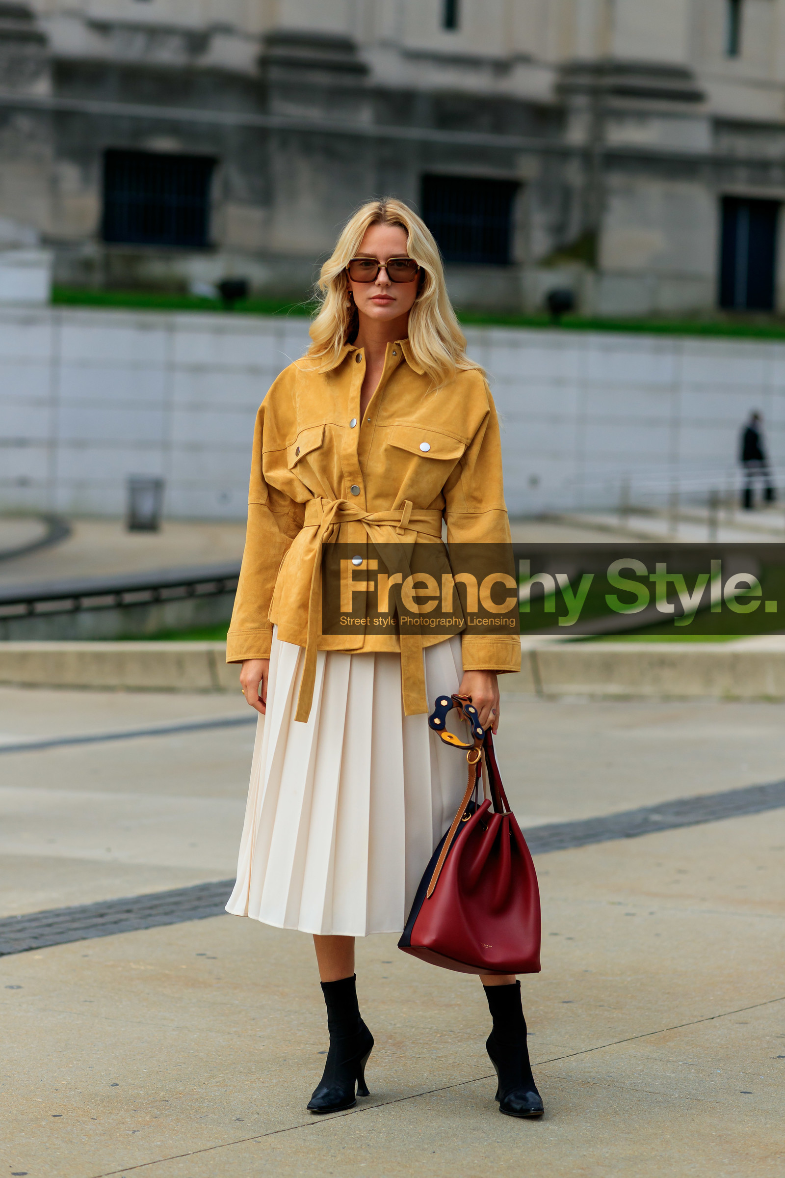 beige jacket, beige skirt, black shoes, céline, high heels, leather bag, leather shoes, megan adelaide, pleated skirt, red bag, suede jacket, sunglasses, street style, jonathan paciullo, FW, frenchystyle, fashion week, NEW YORK, NYFW, SPRING SUMMER 2020, SS 20, vertical, full length