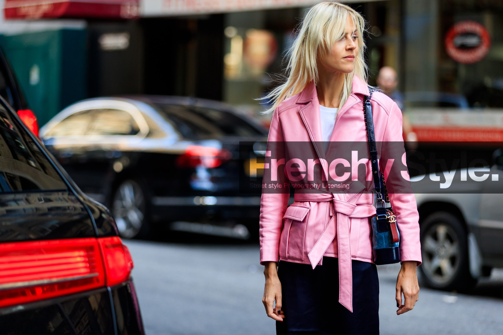 atmosphere details, blue bag, chanel, detail, fashion week, frenchystyle, FW, horizontal, jonathan paciullo, leather bag, linda tol, navy skirt, NEW YORK, NYFW, pink jacket, SPRING SUMMER 2018, SS 18, street style, suede bag
