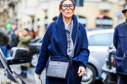 atmosphere details, AUTUMN WINTER 2016-2017, AW 16-17, beige scarf, belted coat, black bag, blue coat, detail, FALL WINTER 2016-2017, fashion week, frenchystyle, FW, FW 16-17, horizontal, jonathan paciullo, leather bag, LFW, LONDON, MENSWEAR, street style, wool coat