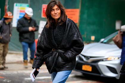 Emmanuelle Alt, black leather bombers, black leather coat, belted coat, black leather belt, fur bombers, fur coat, fashion week, frenchystyle, FW, jonathan paciullo, street style, NYFW, NEW YORK, AUTUMN WINTER 2020-2021, FALL WINTER 2020-2021, FW 20-21, horizontal, atmosphere details, detail