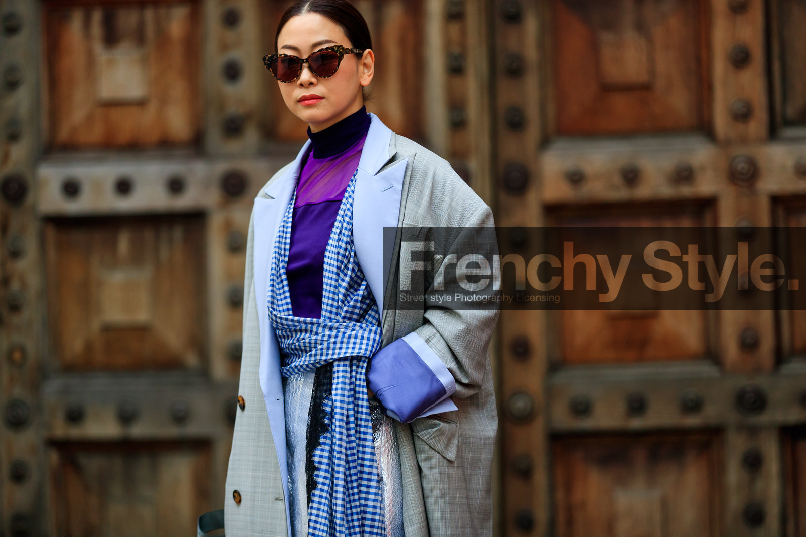 blue dress, gingham, graphic dress, grey coat, printed dress, purple top, sunglasses, street style, jonathan paciullo, FW, frenchystyle, fashion week, LFW, LONDON, AUTUMN WINTER 2018-2019, AW 18-19, FALL WINTER 2018-2019, FW 18-19, horizontal, atmosphere details, detail, maiko shibata