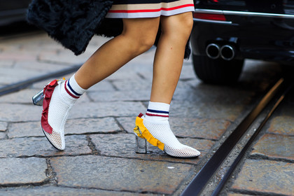 atmosphere details, AUTUMN WINTER 2016-2017, AW 16-17, detail, FALL WINTER 2016-2017, fashion week, fishnet, frenchystyle, FW, FW 16-17, graphic shoes, horizontal, jonathan paciullo, LFW, LONDON, MENSWEAR, street style, white shoes, white socks