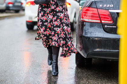 atmosphere details, AUTUMN WINTER 2016-2017, AW 16-17, black boots, black dress, detail, FALL WINTER 2016-2017, fashion week, floral, flower, frenchystyle, FW, FW 16-17, high heels, horizontal, jonathan paciullo, leather boots, LFW, LONDON, MENSWEAR, printed dress, street style