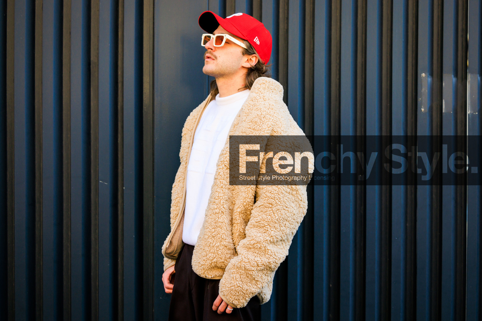 red sunglasses, white sunglasses, furry jacket, white tshirt, red cap, black pants, close up, fashion week, frenchystyle, FW, jonathan paciullo, street style, MFW, MILAN, FALL WINTER 2022_2023, AUTUMN WINTER 2022-2023, FW 22-23, horizontal, atmosphere details
