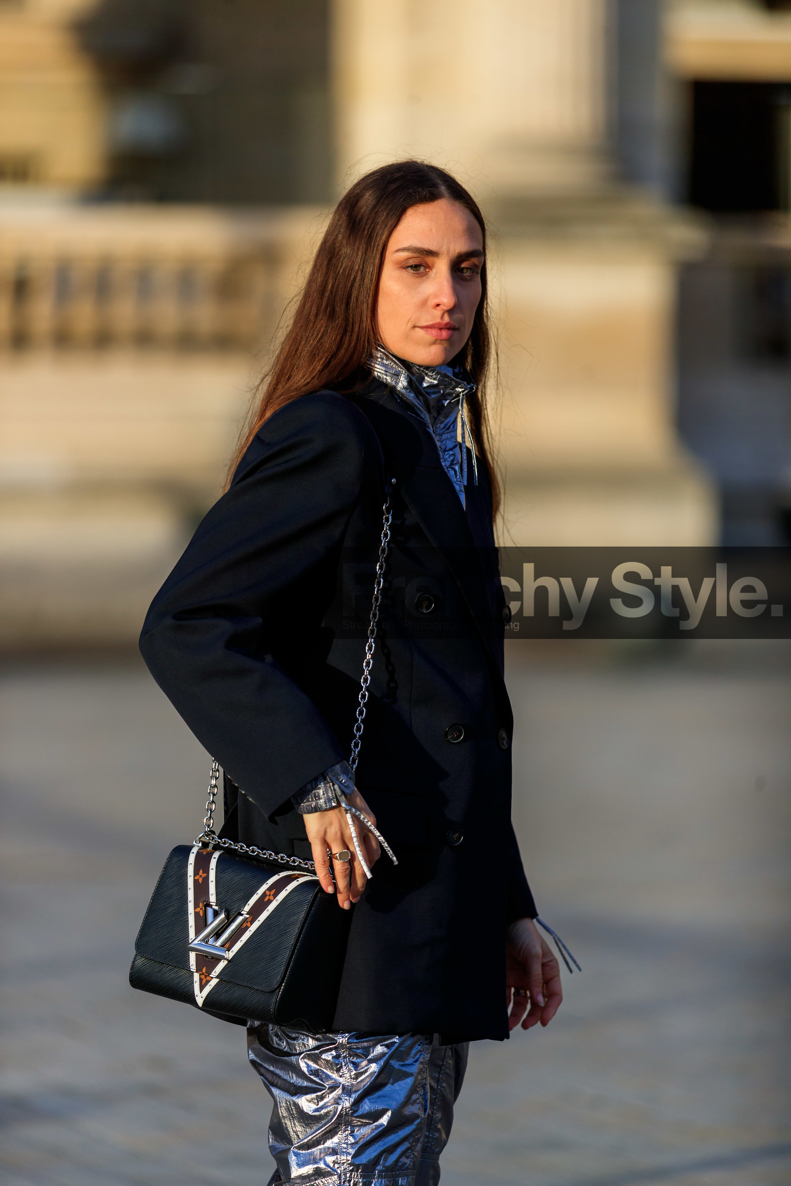 black bag, black jacket, blazer, camila coelho, graphic bag, leather bag, louis vuitton, printed bag, shiny pants, silver pants, PARIS, PFW, street style, jonathan paciullo, FW, frenchystyle, fashion week, AUTUMN WINTER 2019-2020, AW 19-20, FALL WINTER 2019-2020, FW 19-20, vertical, atmosphere details, detail