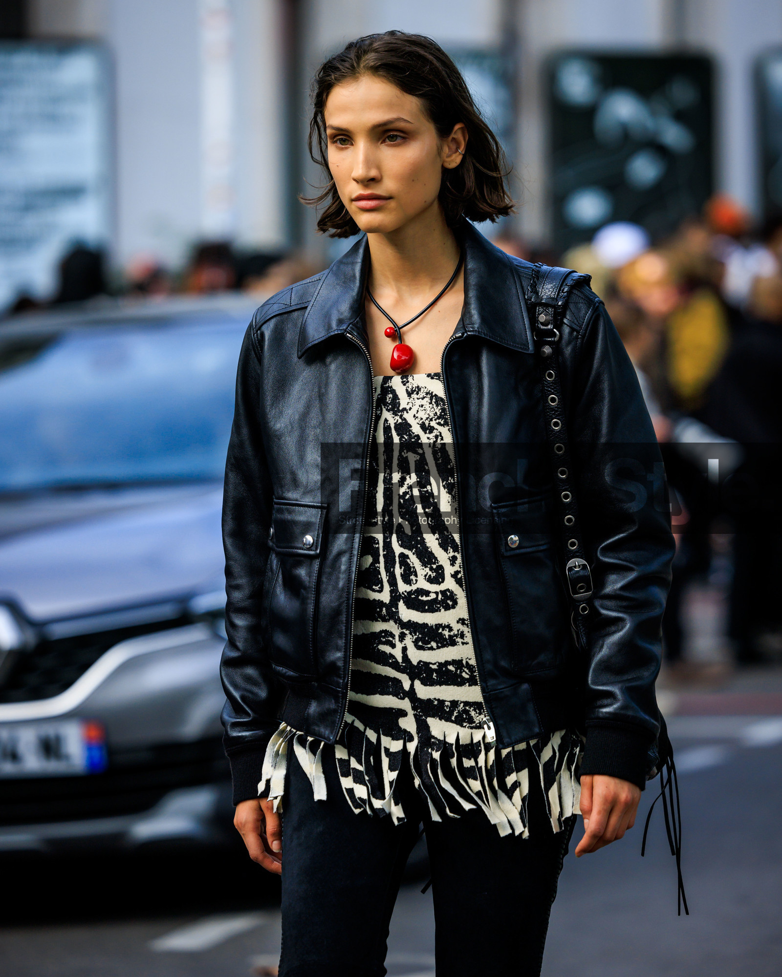 fashion week, frenchystyle, FW, jonathan paciullo, street style, PFW, PARIS, SPRING SUMMER 2024, SS 24, vertical, atmosphere details, detail