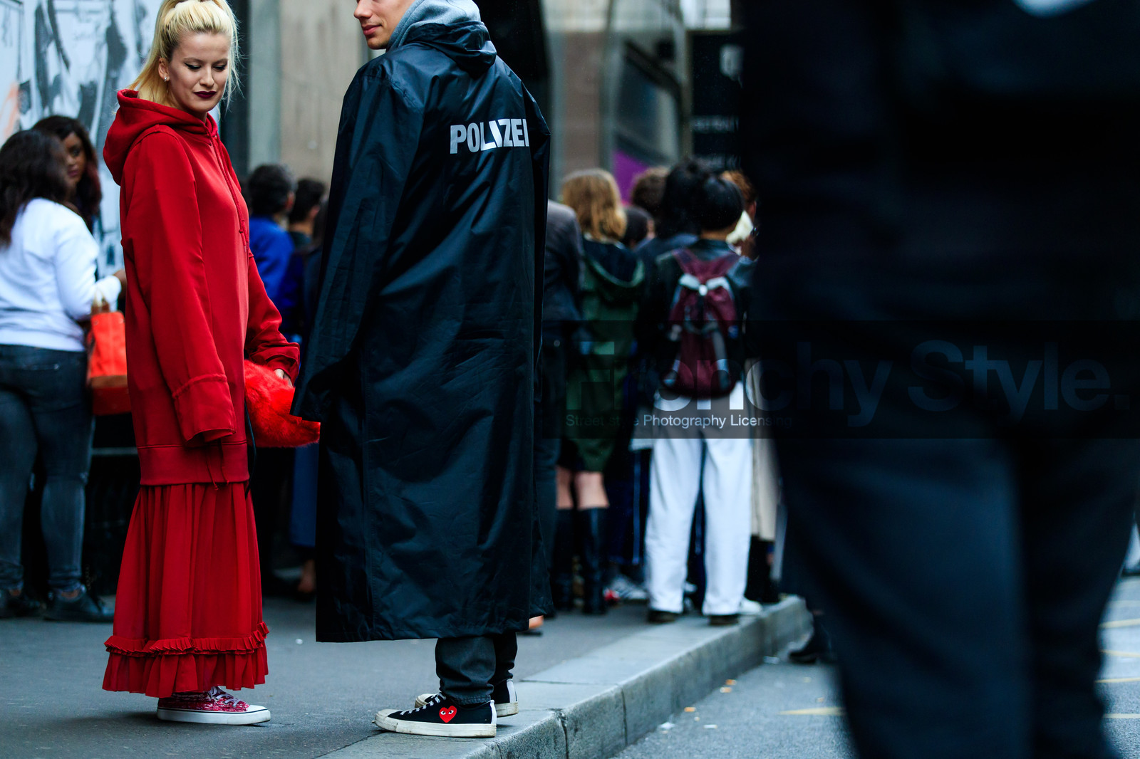 atmosphere details, AUTUMN WINTER 2016-2017, AW 16-17, back detail, black coat, black sneakers, comme des garçons, FALL WINTER 2016-2017, fashion week, frenchystyle, full length, fur bag, FW, FW 16-17, HAUTE COUTURE, hoodie, horizontal, jonathan paciullo, MENSWEAR, PARIS, PFW, rain coat, raincoat, red bag, red skirt, red sweater, street style, vêtements