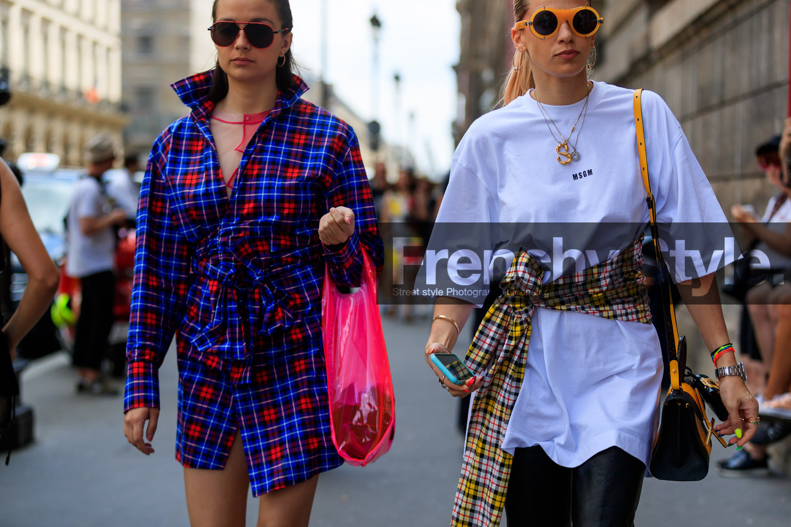 black bag, blue dress, checked, graphic dress, high boots, leather bag, msgm, necklace, pink bag, plaid, printed dress, shirt dress, sunglasses, tied up shirt, trousers, white t shirt, yellow shirt, PFW, fashion week, frenchystyle, FW, jonathan paciullo, street style, PARIS, horizontal, atmosphere details, detail, AUTUMN WINTER 2018-2019, FALL WINTER 2018-2019, FW 18-19