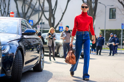 atmosphere details, AUTUMN WINTER 2017-2018, AW 17-18, black shoes, blue denim, brown bag, céline, denim pants, FALL WINTER 2017-2018, fashion week, frenchystyle, full length, FW, FW 17-18, horizontal, janice alida, jeans, jonathan paciullo, leather bag, leather shoes, MFW, MILAN, model, ralph lauren, red sweater, street style, sunglasses, trousers, turtleneck sweater