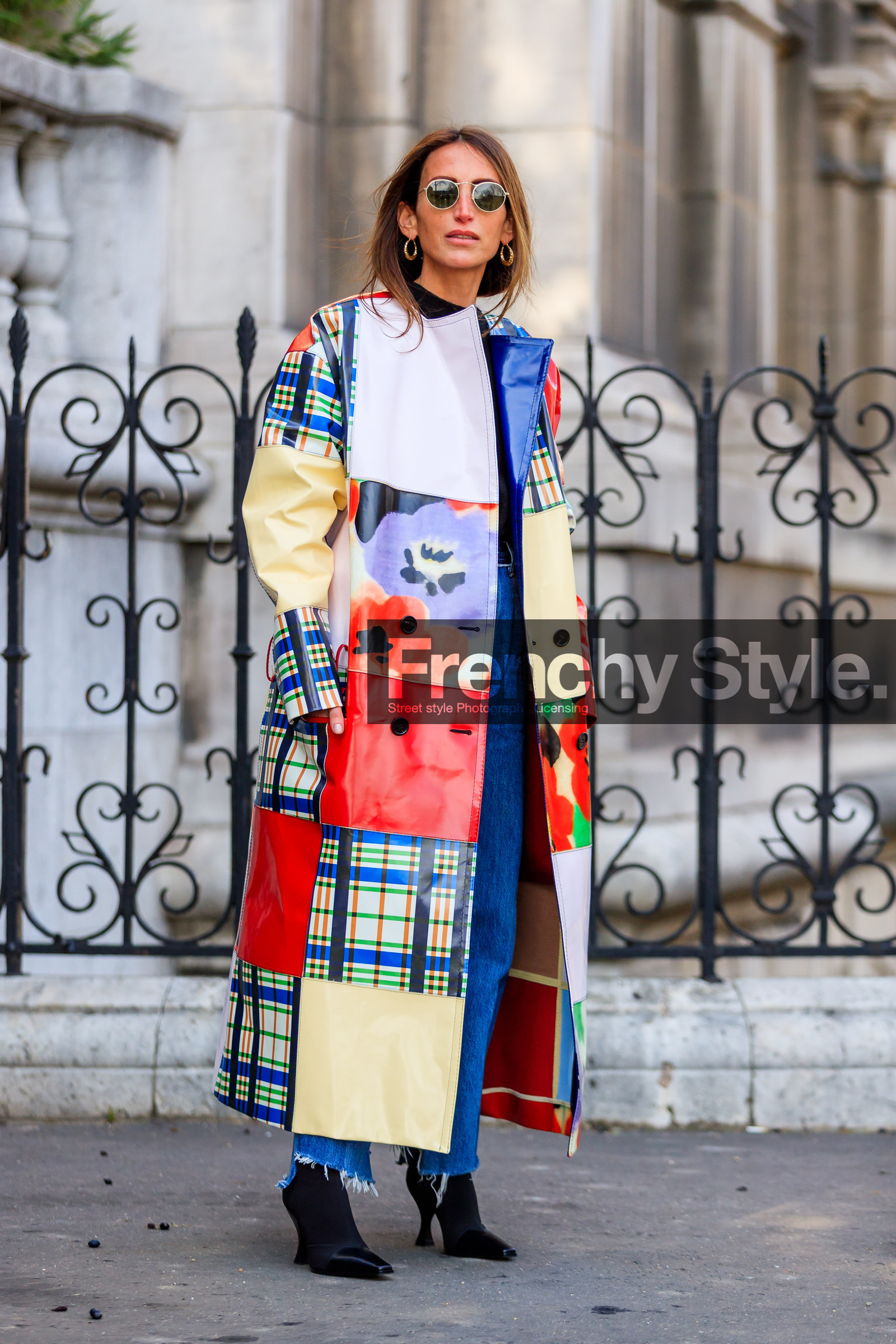 black shoes, blue denim, checked, denim pants, floral, flowers, graphic jacket, high heels, jeans, leather coat, leather shoes, multicolor jacket, patchwork, plaid, printed jacket, sunglasses, tartan, trousers, street style, jonathan paciullo, FW, frenchystyle, fashion week, PFW, PARIS, AUTUMN WINTER 2018-2019, FALL WINTER 2018-2019, FW 18-19, vertical, full length, chloe loulou de saison