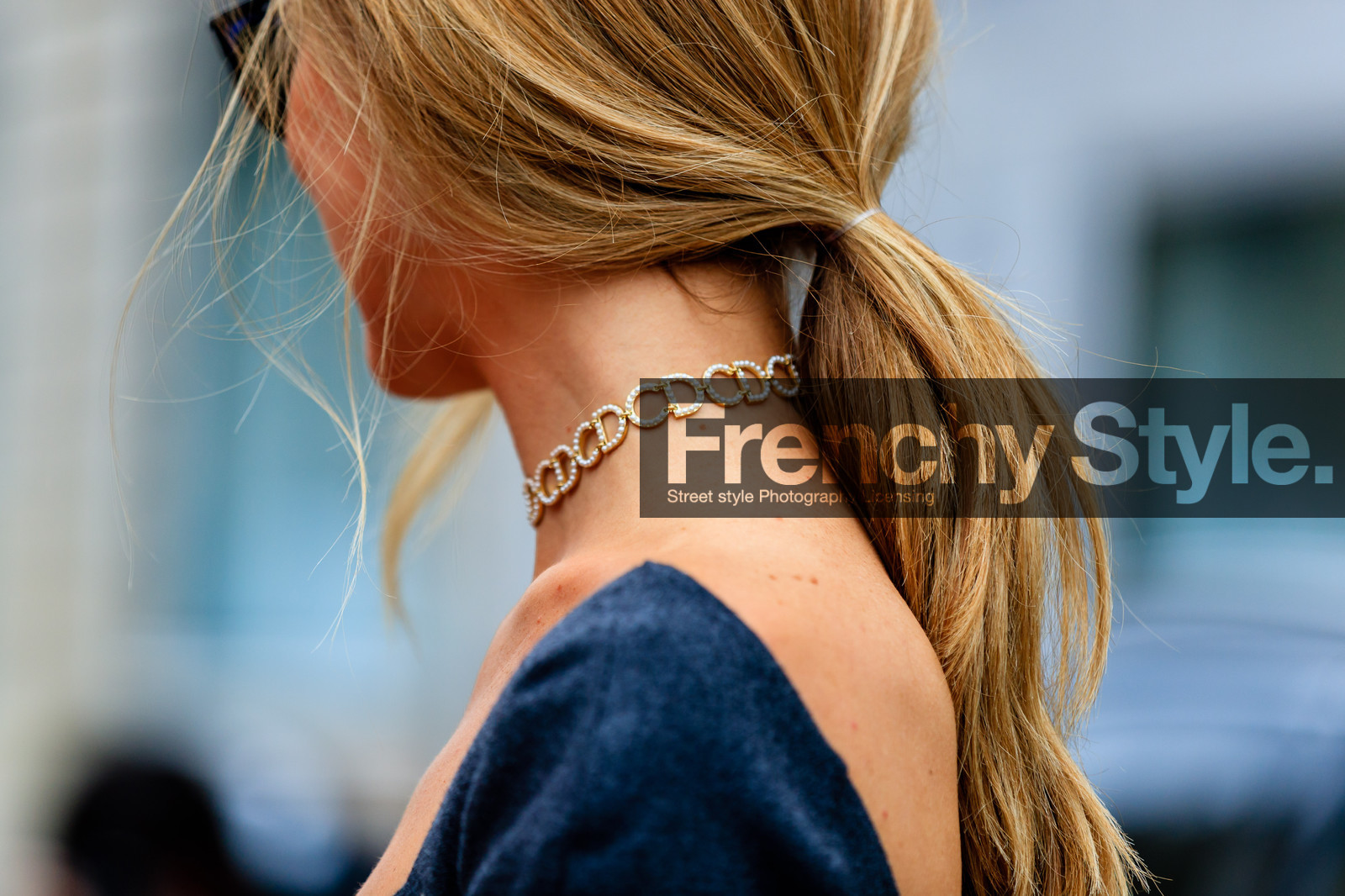 atmosphere details, AUTUMN WINTER 2016-2017, AW 16-17, chiara ferragni, choker, christian dior, detail, FALL WINTER 2016-2017, fashion week, frenchystyle, FW, FW 16-17, grey top, HAUTE COUTURE, horizontal, jonathan paciullo, MENSWEAR, necklace, PARIS, PFW, street style