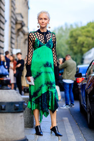 black mules, black top, earrings, fashion week, fishnet, frenchystyle, full length, FW, green dress, high heels, jonathan paciullo, laser cut, leather shoes, olga karput, PARIS, PFW, printed dress, SPRING SUMMER 2017, SS 17, street style, tie & die, vertical, vêtements