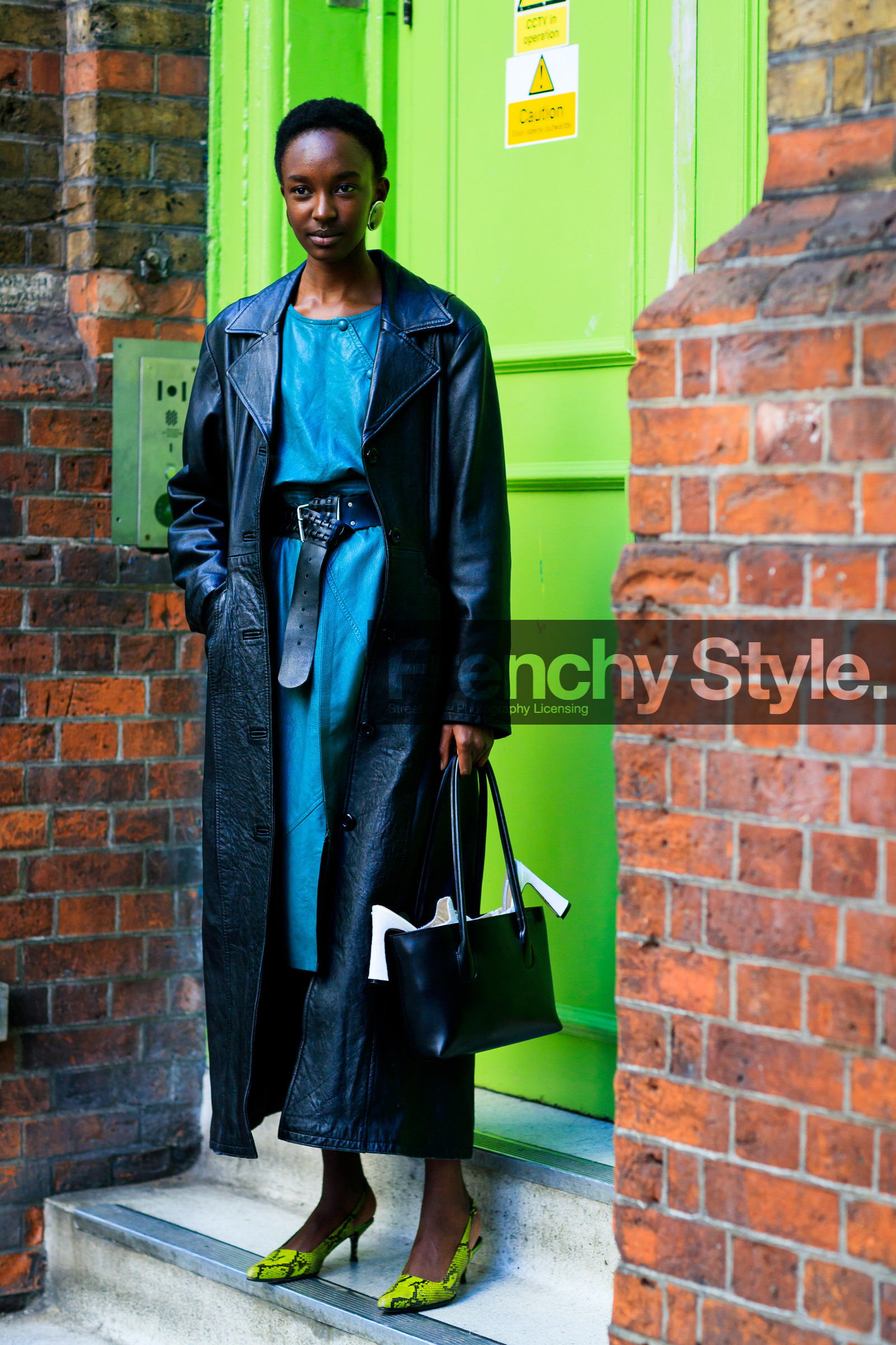 animal print, black bag, black belt, black coat, green dress, high heels, leather bag, leather belt, leather coat, leather dress, leather shoes, model, snake print, yellow shoes, fashion week, frenchystyle, FW, jonathan paciullo, street style, LFW, LONDON, SPRING SUMMER 2019, SS 19, vertical, full length