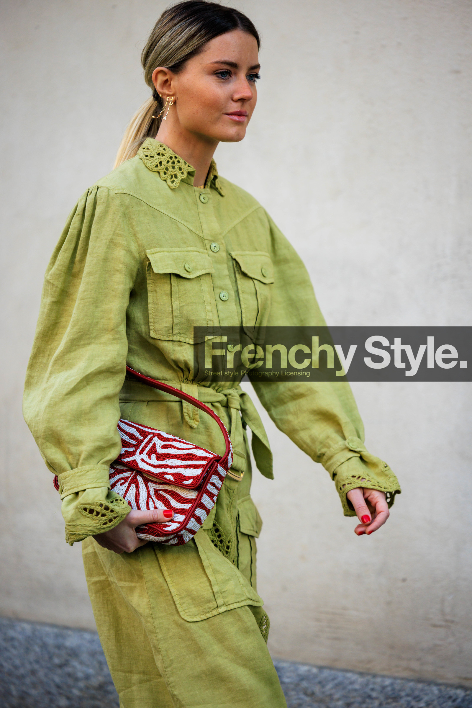 fashion week, frenchystyle, FW, jonathan paciullo, street style, MFW, MILAN, FALL WINTER 2022_2023, AUTUMN WINTER 2022-2023, FW 22-23, vertical, atmosphere details