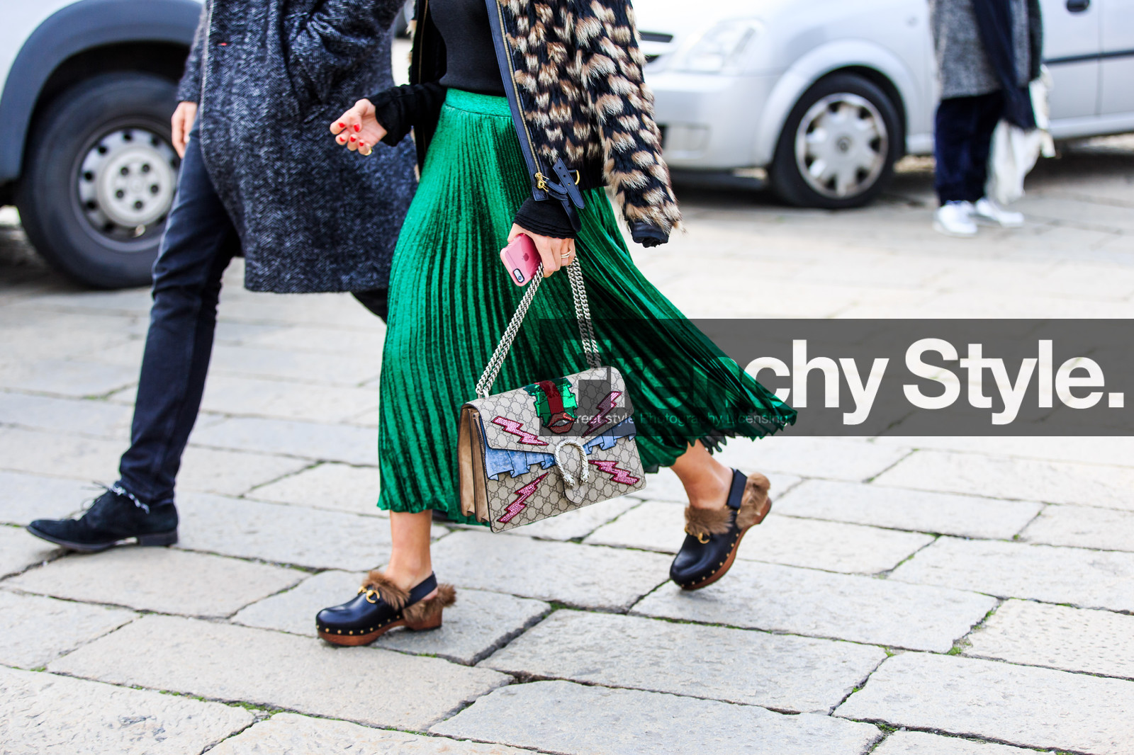 animal print, atmosphere details, AUTUMN WINTER 2016-2017, AW 16-17, beige bag, black shoes, clogs, detail, embroidered bag, FALL WINTER 2016-2017, fashion week, frenchystyle, fur jacket, fur shoes, FW, FW 16-17, green skirt, gucci, horizontal, jonathan paciullo, leather shoes, leopard print, LFW, LONDON, long skirt, MENSWEAR, metallic skirt, monogram, pleated skirt, printed bag, printed jacket, sequined bag, shiny bag, shiny skirt, street style