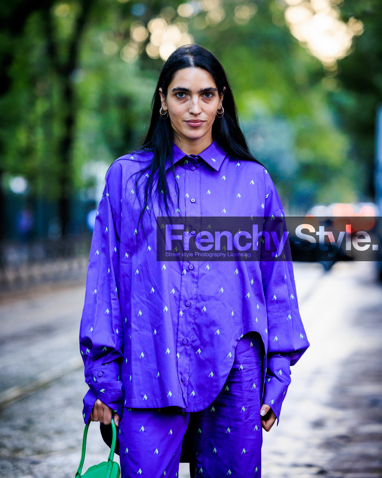 MILAN, MFW, frenchystyle, fashion week, FW, jonathan paciullo, street style, SPRING SUMMER 2024, SS 24, vertical, atmosphere details, detail