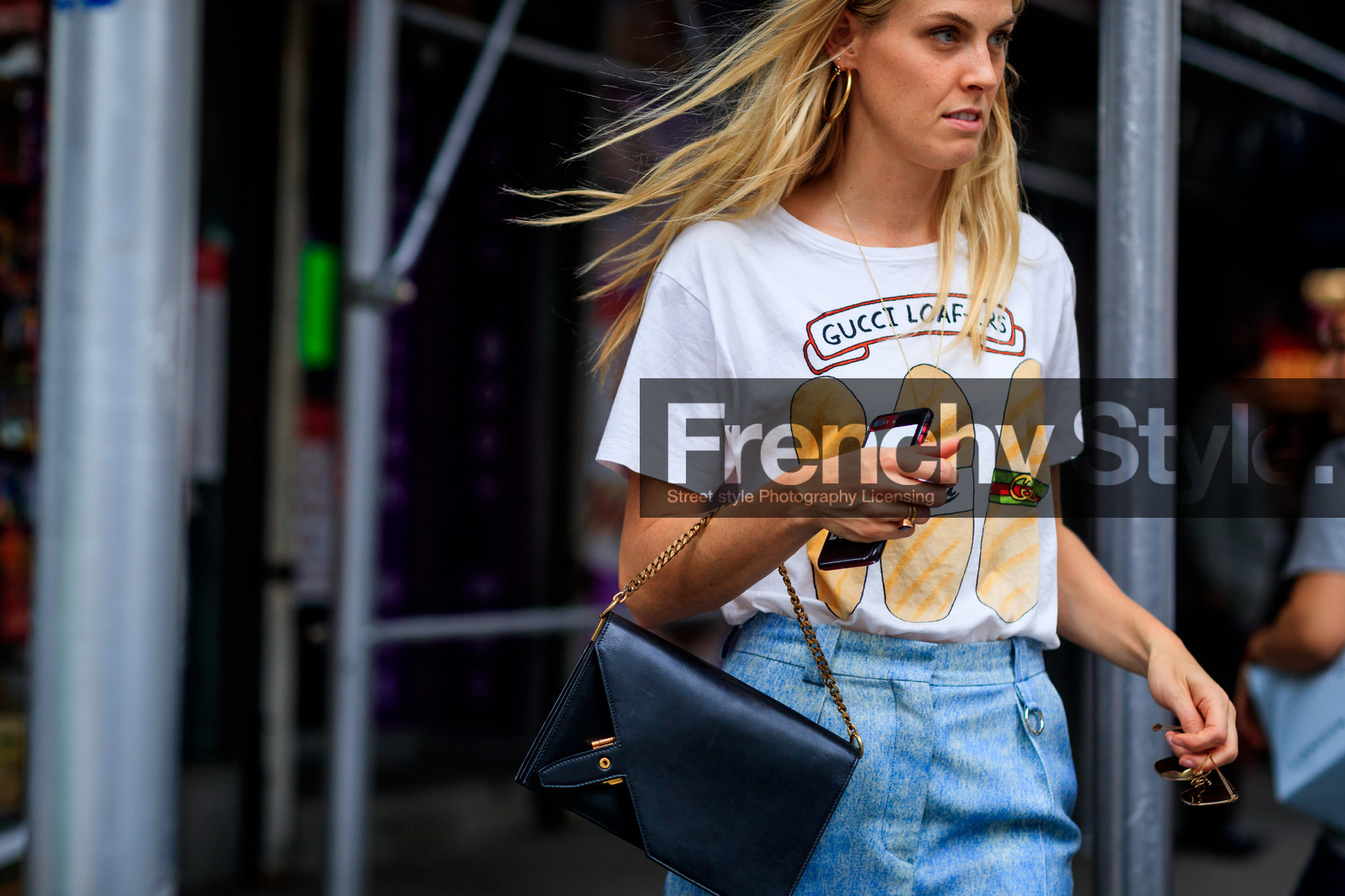 atmosphere details, black bag, detail, fashion week, frenchystyle, FW, gucci, horizontal, jonathan paciullo, leather bag, NEW YORK, NYFW, printed t shirt, SPRING SUMMER 2018, SS 18, street style, white t shirt