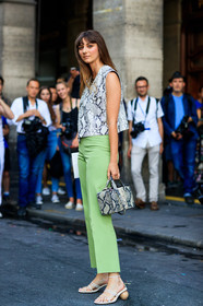animal print, graphic bag, green pants, grey bag, grey top, leather bag, leather shoes, printed bag, printed top, snake print, trousers, white shoes, fashion week, frenchystyle, FW, jonathan paciullo, street style, PFW, PARIS, vertical, full length, AUTUMN WINTER 2018-2019, FALL WINTER 2018-2019, FW 18-19, brie welch