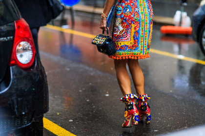 anna dello russo, atmosphere details, AUTUMN WINTER 2016-2017, AW 16-17, black bag, blue, brocard, brocard boots, detail, dolce & gabbana, embroidered bag, embroidered dress, embroidered shoes, embroideries, emerald, FALL WINTER 2016-2017, fashion week, floral, flower, frenchystyle, fuschia, FW, FW 16-17, gold, golden details, graphic dress, graphic shoes, green, high heels, horizontal, jonathan paciullo, LFW, LONDON, MENSWEAR, mini bag, mosaic, multicolor, multicolor shoes, orange, orange dress, pink, pompons, printed dress, red, red boots, red dress, sequined, sequined bag, sequined dress, shiny, shiny bag, street style, studded bag, turquoise, white, yellow, yellow dress