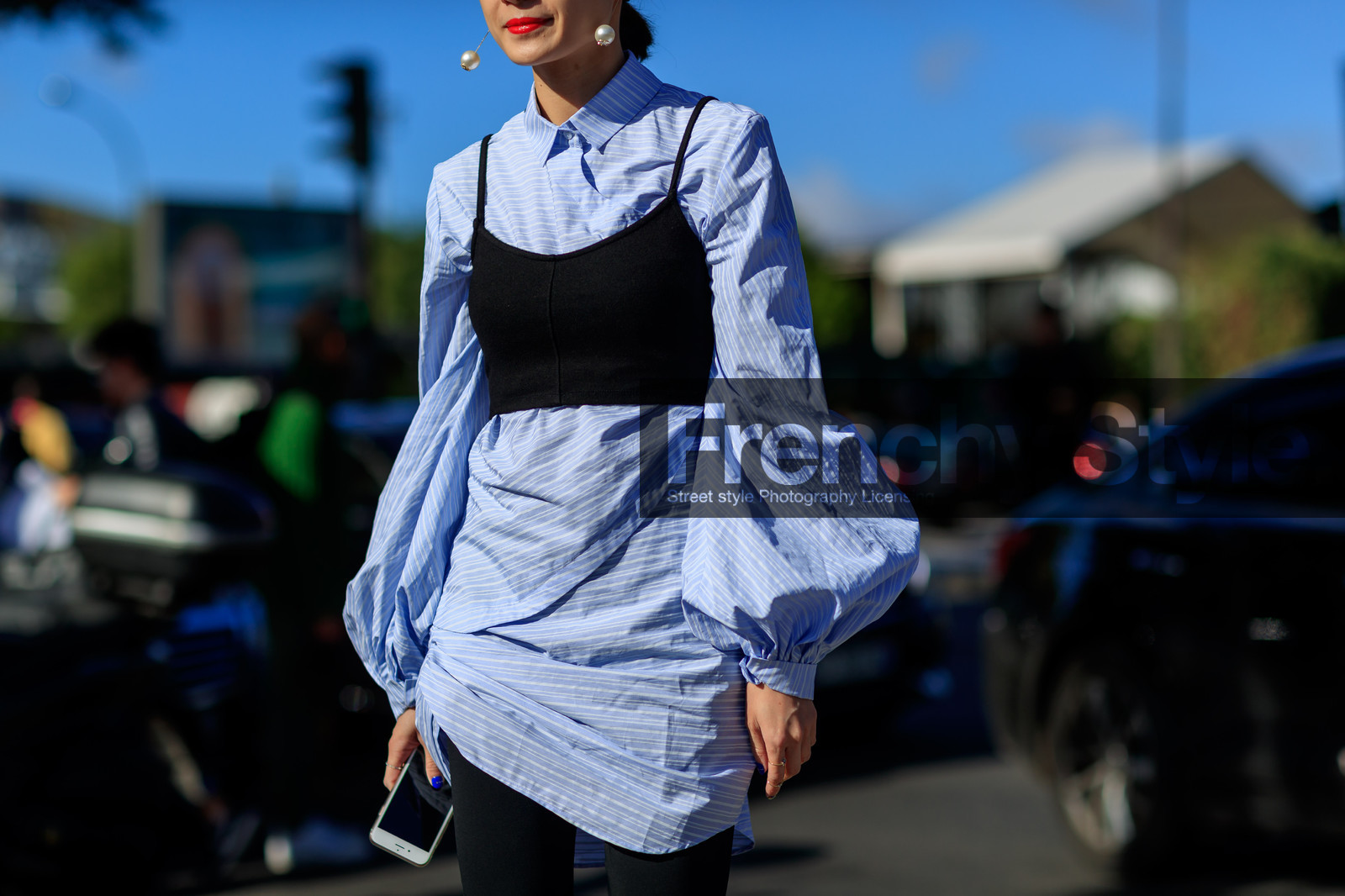 atmosphere details, black bra, black pants, blue shirt, crop top, detail, earrings, fashion week, frenchystyle, FW, horizontal, jonathan paciullo, PARIS, PFW, SPRING SUMMER 2017, SS 17, street style, trousers