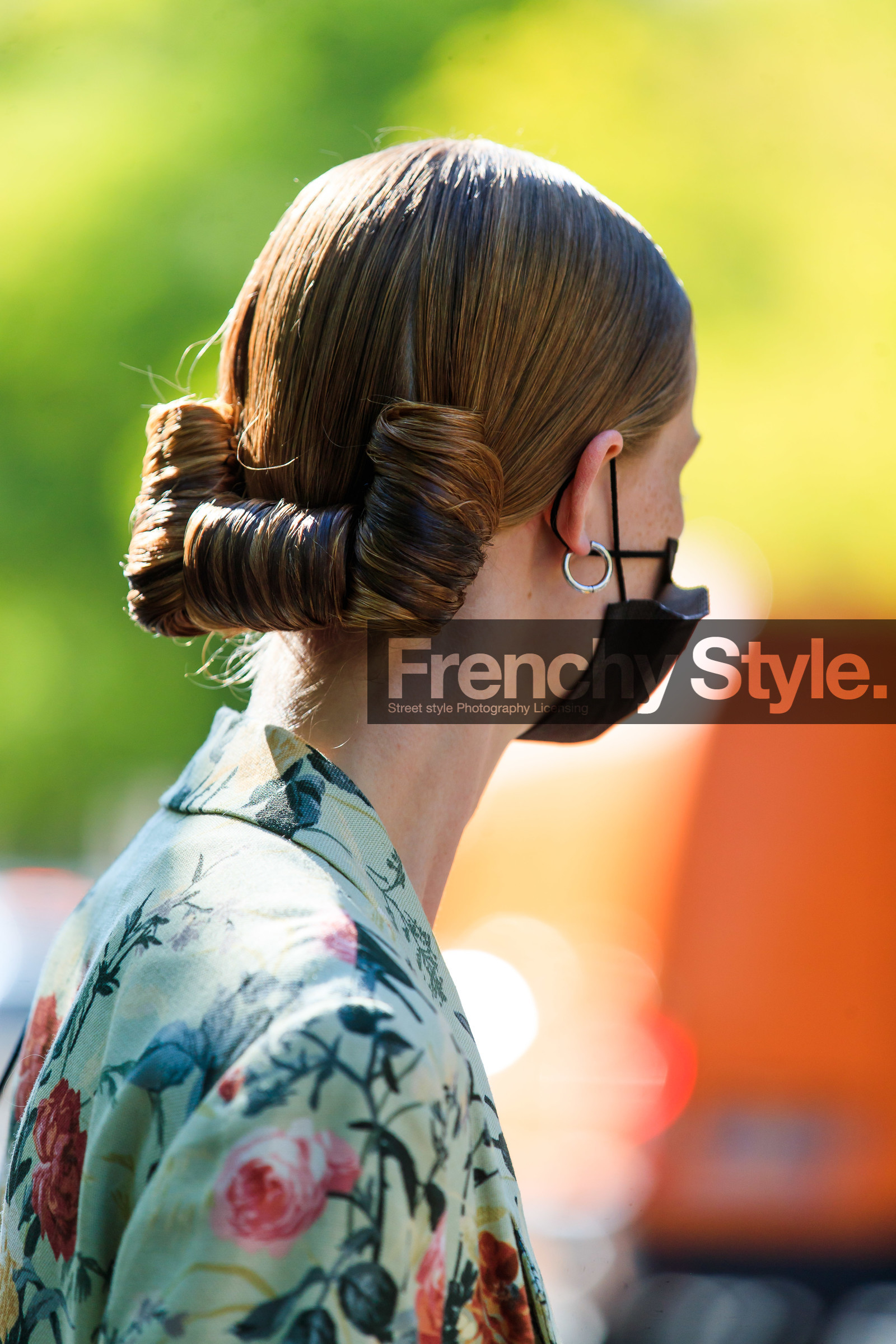 hair details, close up detail, back details, covid face mask, rianne van rompaey, fashion week, frenchystyle, FW, jonathan paciullo, street style, MFW, MILAN, SPRING SUMMER 2021, SS 21, vertical, detail, model