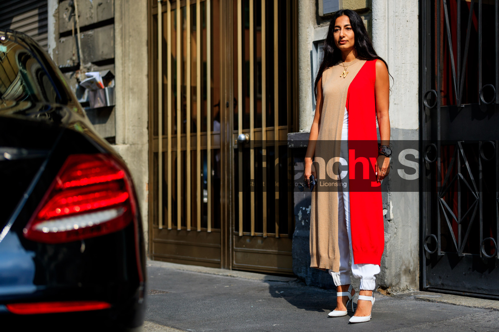 beige dress, graphic dress, high heels, leather shoes, nausheen shah, necklace, printed dress, red dress, sweatpants, watch, white pants, white shoes, fashion week, frenchystyle, FW, jonathan paciullo, street style, MFW, MILAN, SPRING SUMMER 2019, SS 19, atmosphere details, horizontal, full length
