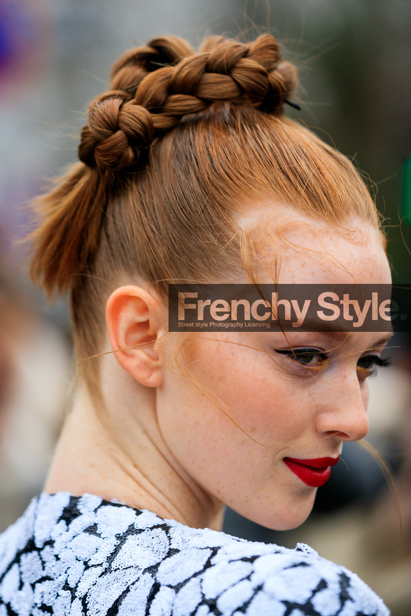 larsen thompson, plaited hair, red lipstick, make up, make up details, hair details, black eyeliner, close up detail, fashion week, frenchystyle, FW, jonathan paciullo, street style, PFW, PARIS, AUTUMN WINTER 2020-2021, FALL WINTER 2020-2021, FW 20-21, vertical, atmosphere details, detail