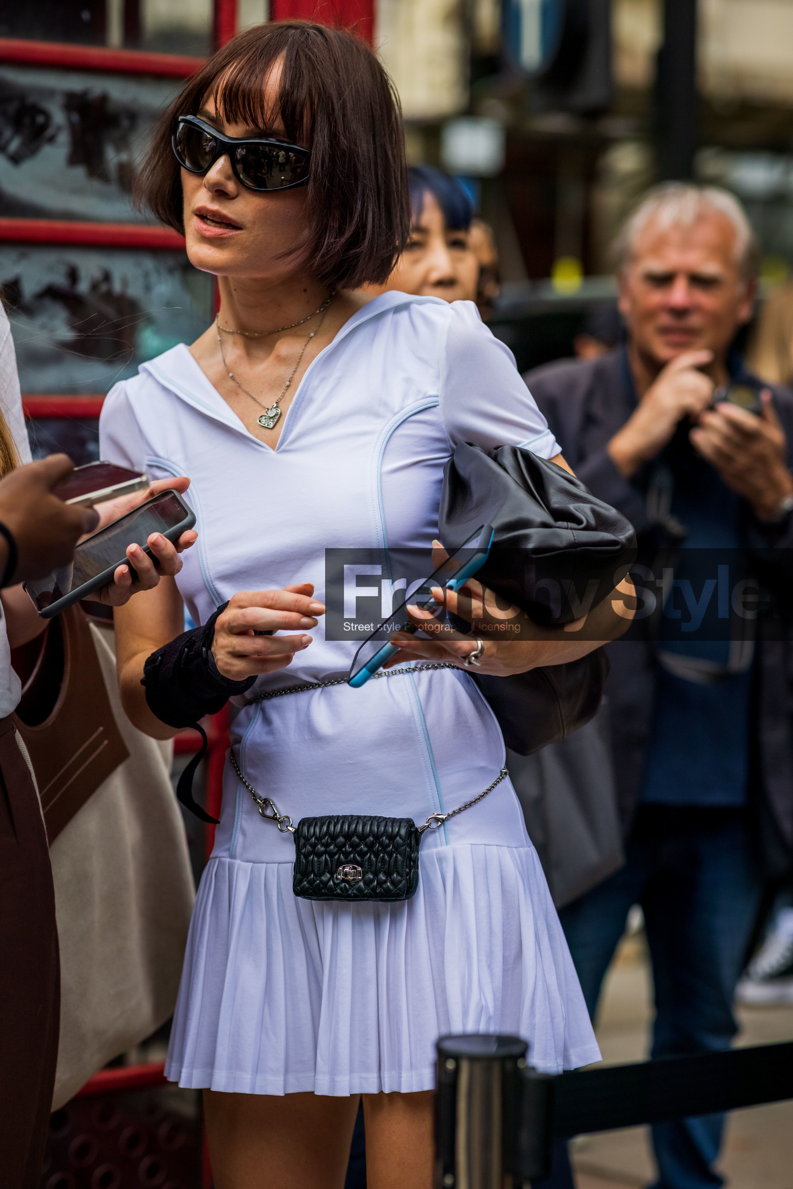 Julia Hobbs, mini dress, white, bottega veneta, bottega veneta bag, pouch, mini belt bag, black, sunglasses, fashion week, frenchystyle, FW, jonathan paciullo, street style, SS 22, SPRING SUMMER 2022, LFW, LONDON, vertical, atmosphere details, detail