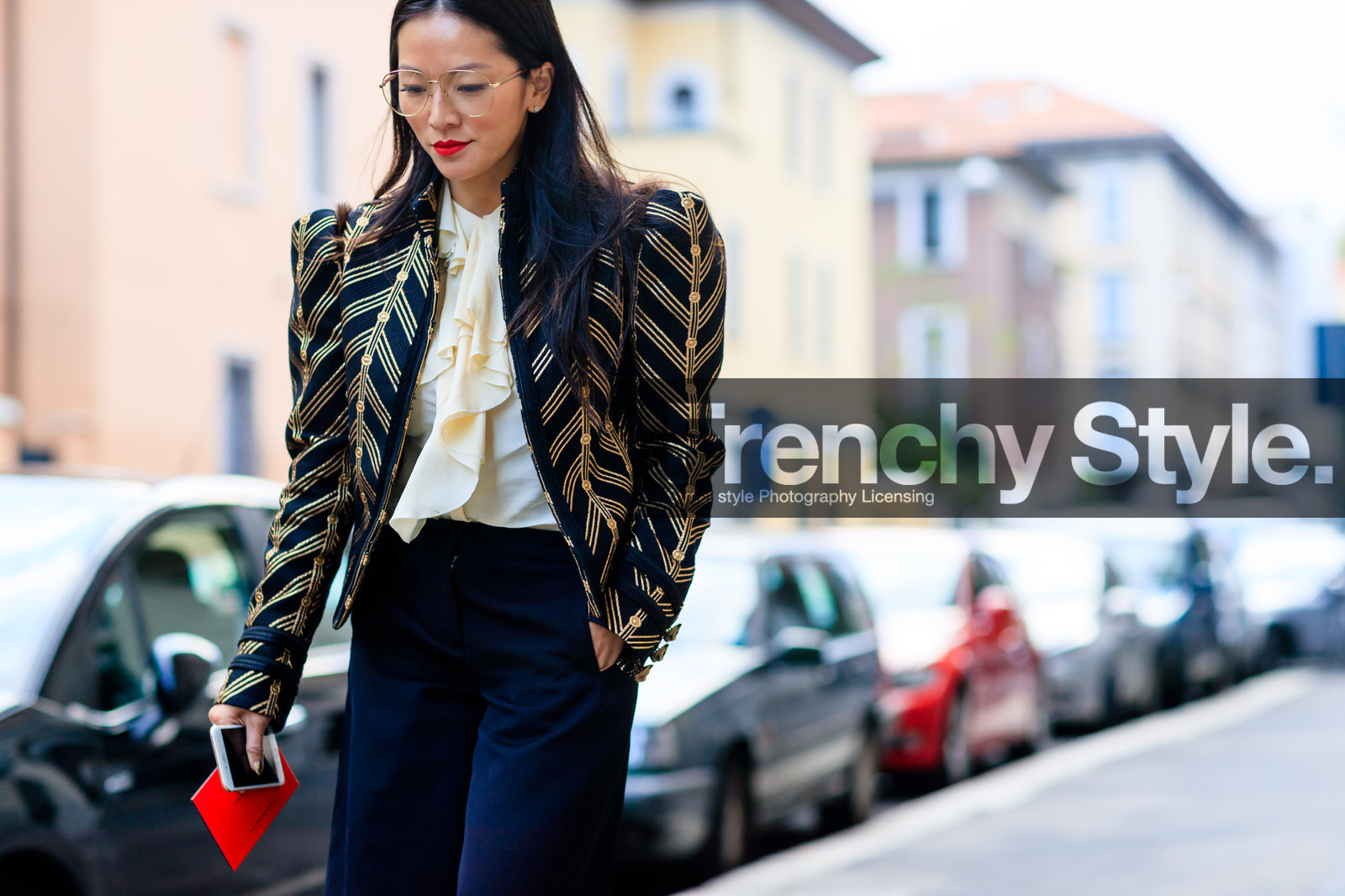 atmosphere details, beige shirt, black pants, bow collar, bronze, detail, fashion week, frenchystyle, FW, golden details, graphic jacket, horizontal, jonathan paciullo, MFW, MILAN, printed jacket, red lips, SPRING SUMMER 2017, SS 17, street style, tina leung, trousers, white shirt