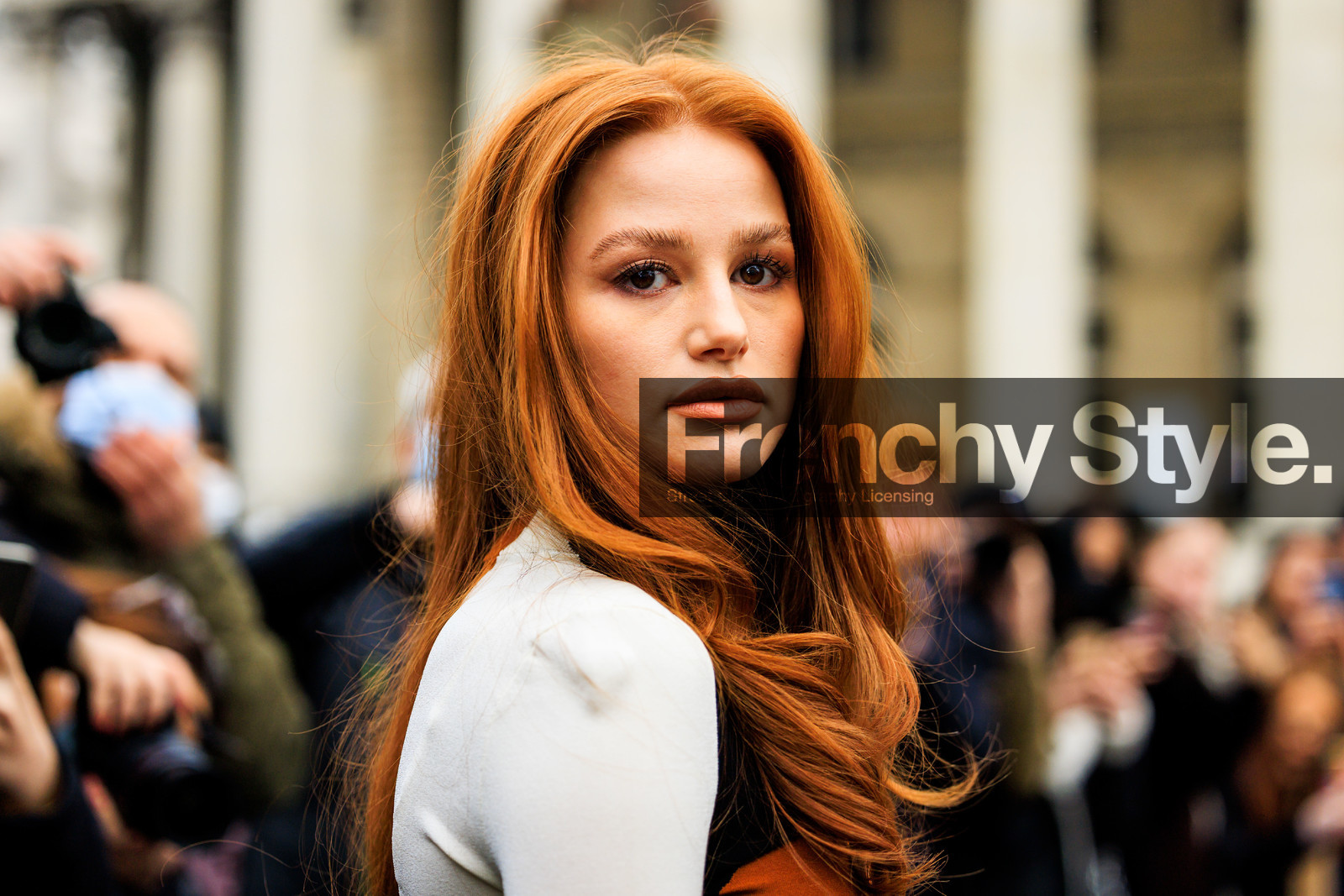 ginger hair, details, profile, white top, camel top, fashion week, frenchystyle, FW, jonathan paciullo, street style, PARIS, PFW, SPRING SUMMER 2022, SS 22, atmosphere details, detail, horizontal