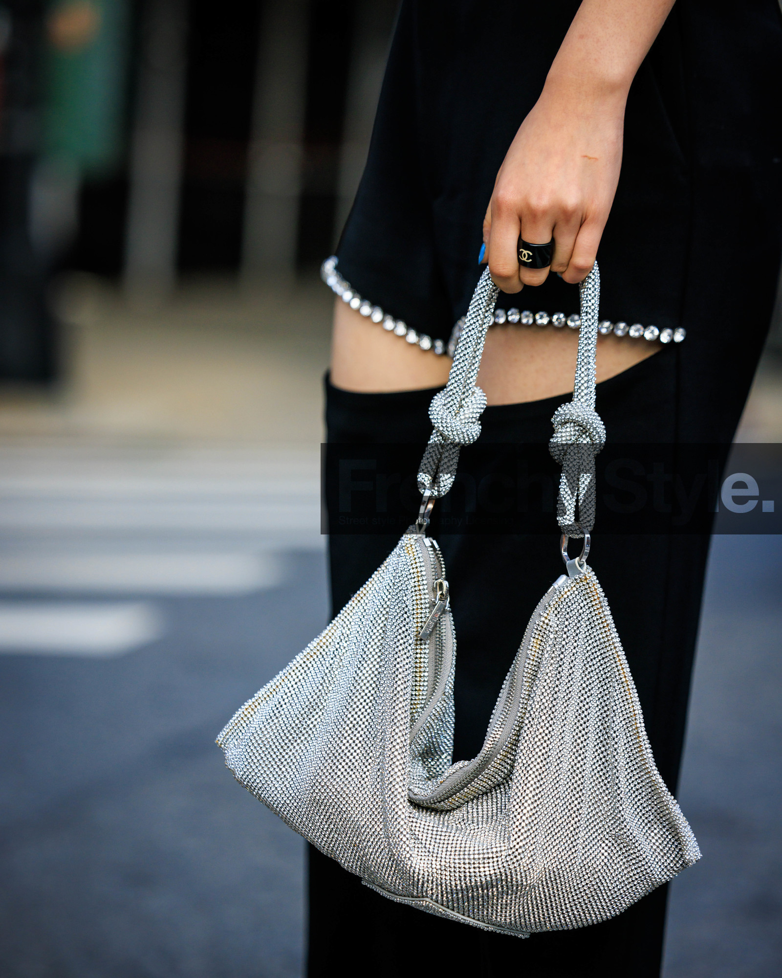 jonathan paciullo, FW, frenchystyle, fashion week, street style, vertical, detail, atmosphere details, NEW YORK, NYFW, SPRING SUMMER 2024, SS 24