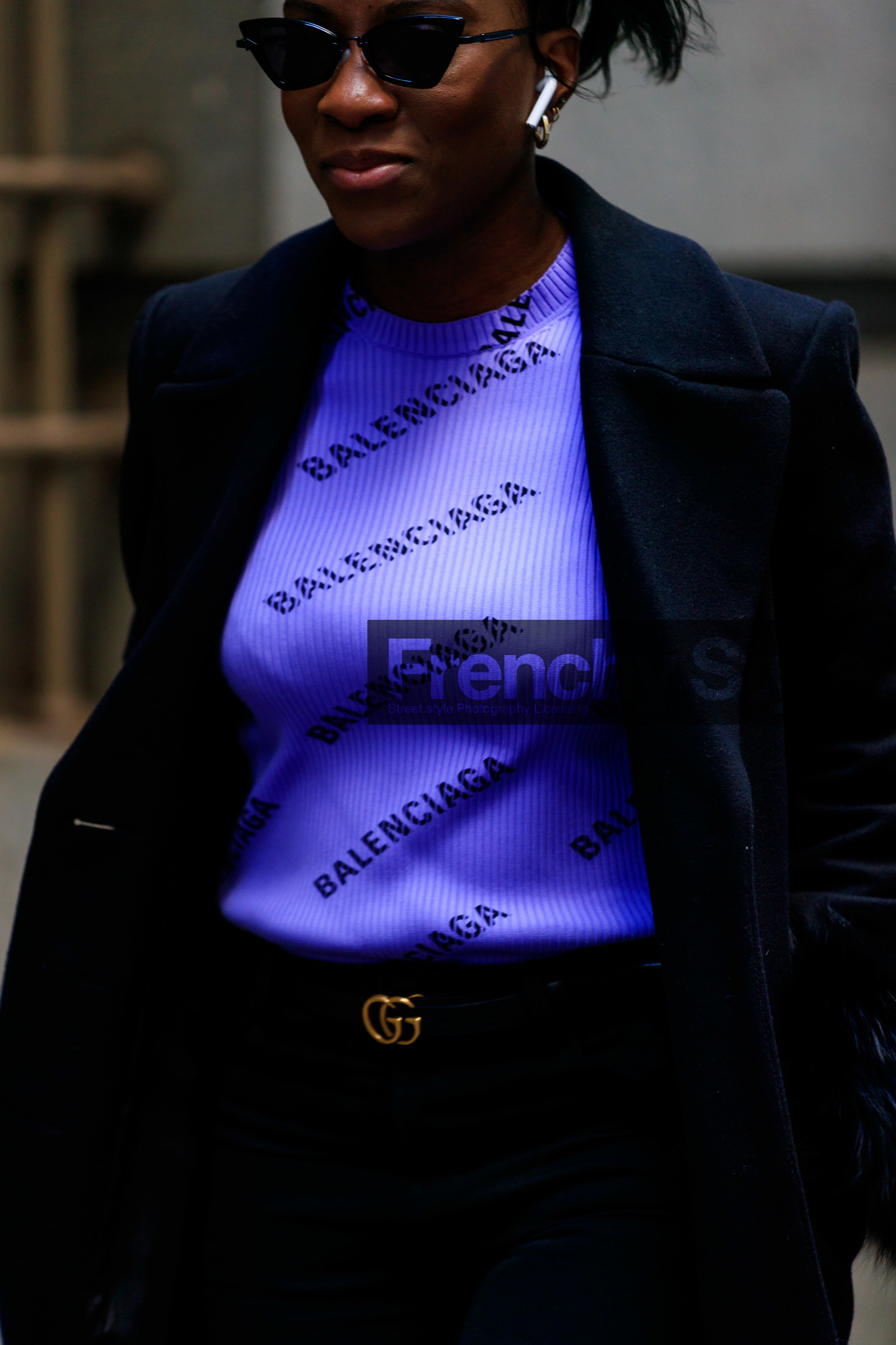 balenciaga, black belt, black jacket, graphic sweater, gucci, leather belt, printed sweater, purple sweater, sunglasses, street style, jonathan paciullo, frenchystyle, NYFW, NEW YORK, AUTUMN WINTER 2019-2020, AW 19-20, FALL WINTER 2019-2020, FW 19-20, fashion week, FW, vertical, atmosphere details, detail