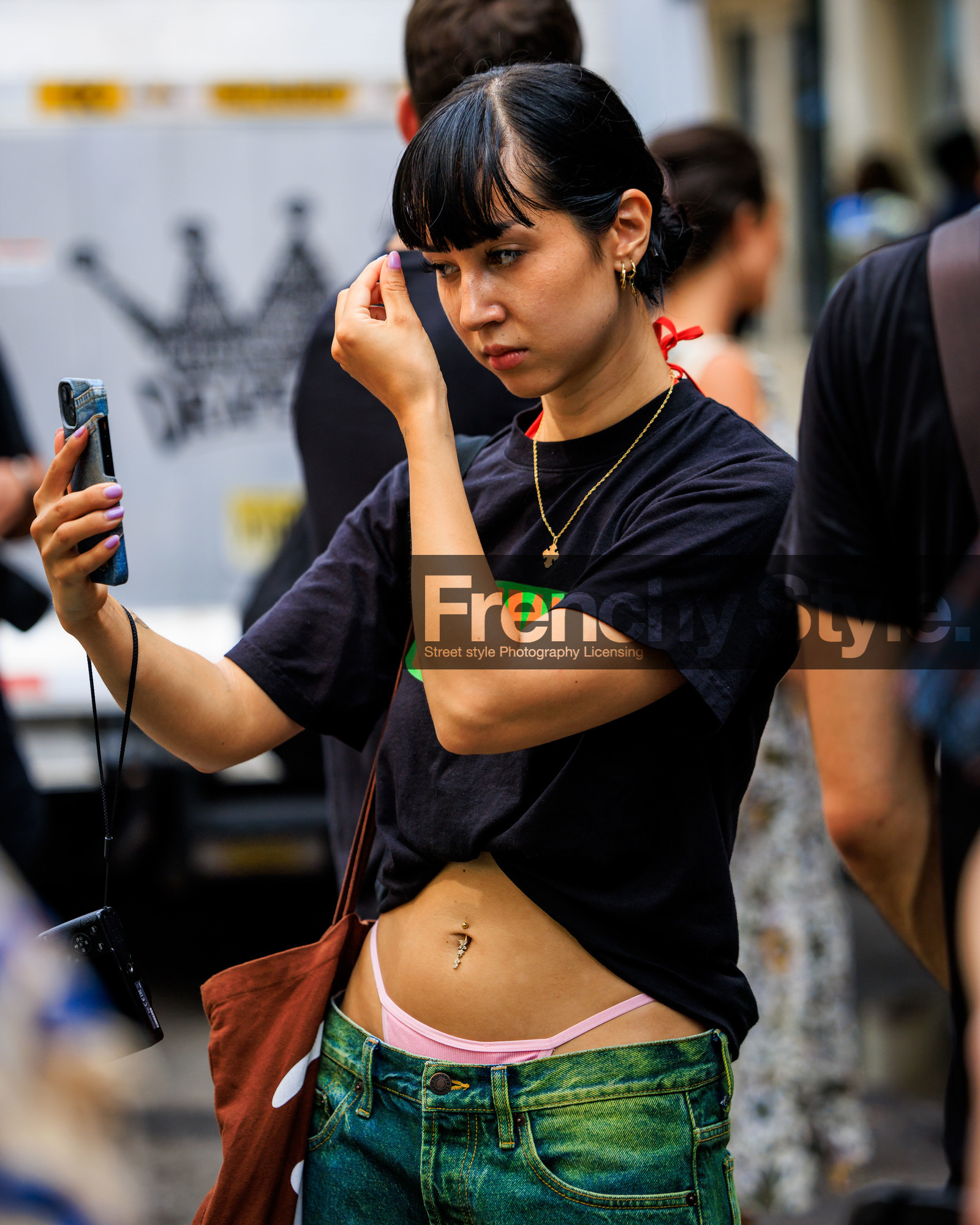 jonathan paciullo, FW, frenchystyle, fashion week, street style, vertical, detail, atmosphere details, NEW YORK, NYFW, SPRING SUMMER 2024, SS 24
