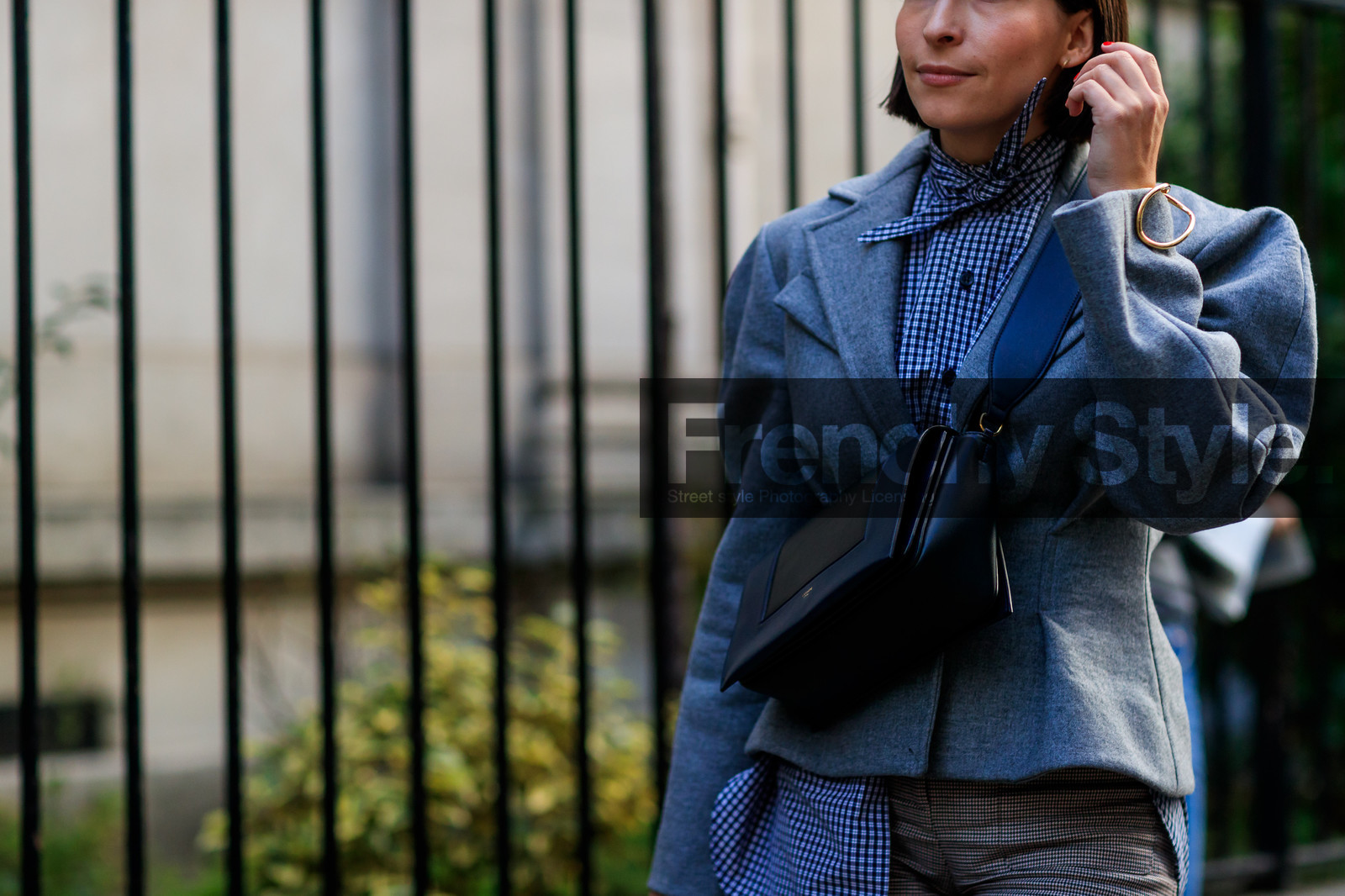 atmosphere details, black bag, blazer, checked shirt, céline, detail, fashion week, frenchystyle, FW, graphic shirt, grey jacket, horizontal, jonathan paciullo, leather bag, PARIS, PFW, printed shirt, SPRING SUMMER 2018, SS 18, street style, clara cornet