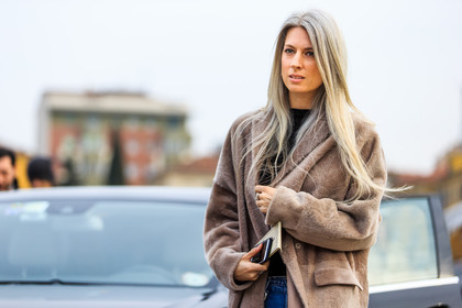 atmosphere details, AUTUMN WINTER 2016-2017, AW 16-17, brown coat, denim pants, detail, FALL WINTER 2016-2017, fashion week, frenchystyle, fur coat, FW, FW 16-17, horizontal, jeans, jonathan paciullo, LFW, LONDON, long hair, MENSWEAR, oversize, sarah harris, street style