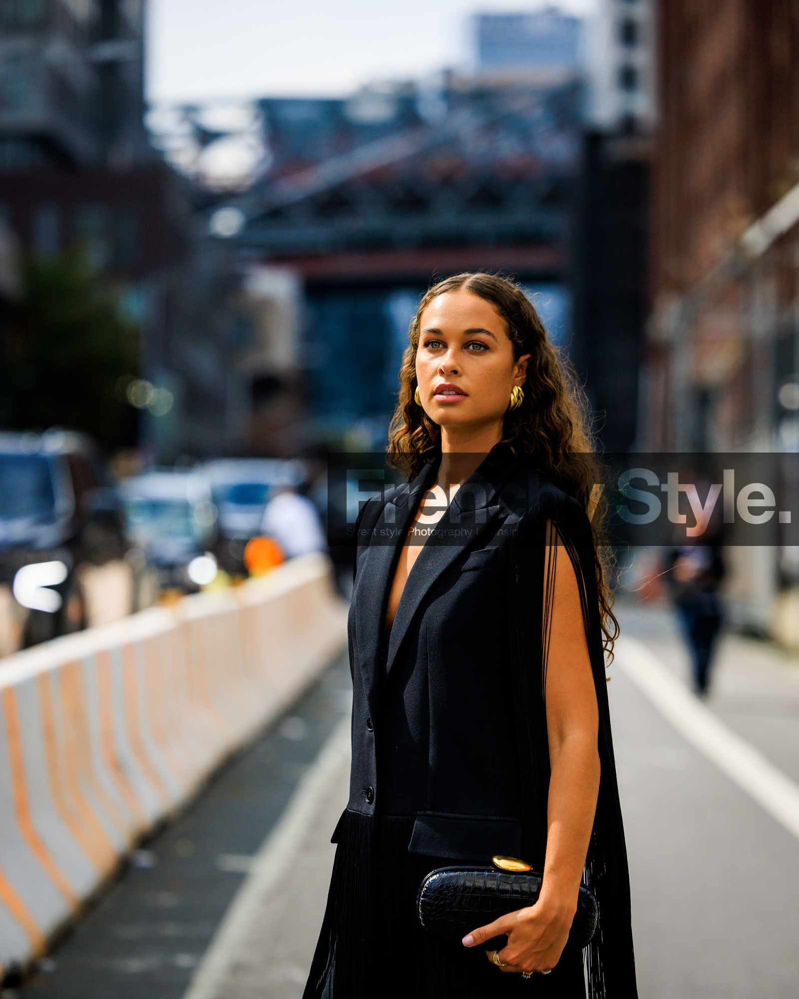 jonathan paciullo, FW, frenchystyle, fashion week, street style, vertical, detail, atmosphere details, NEW YORK, NYFW, SPRING SUMMER 2024, SS 24
