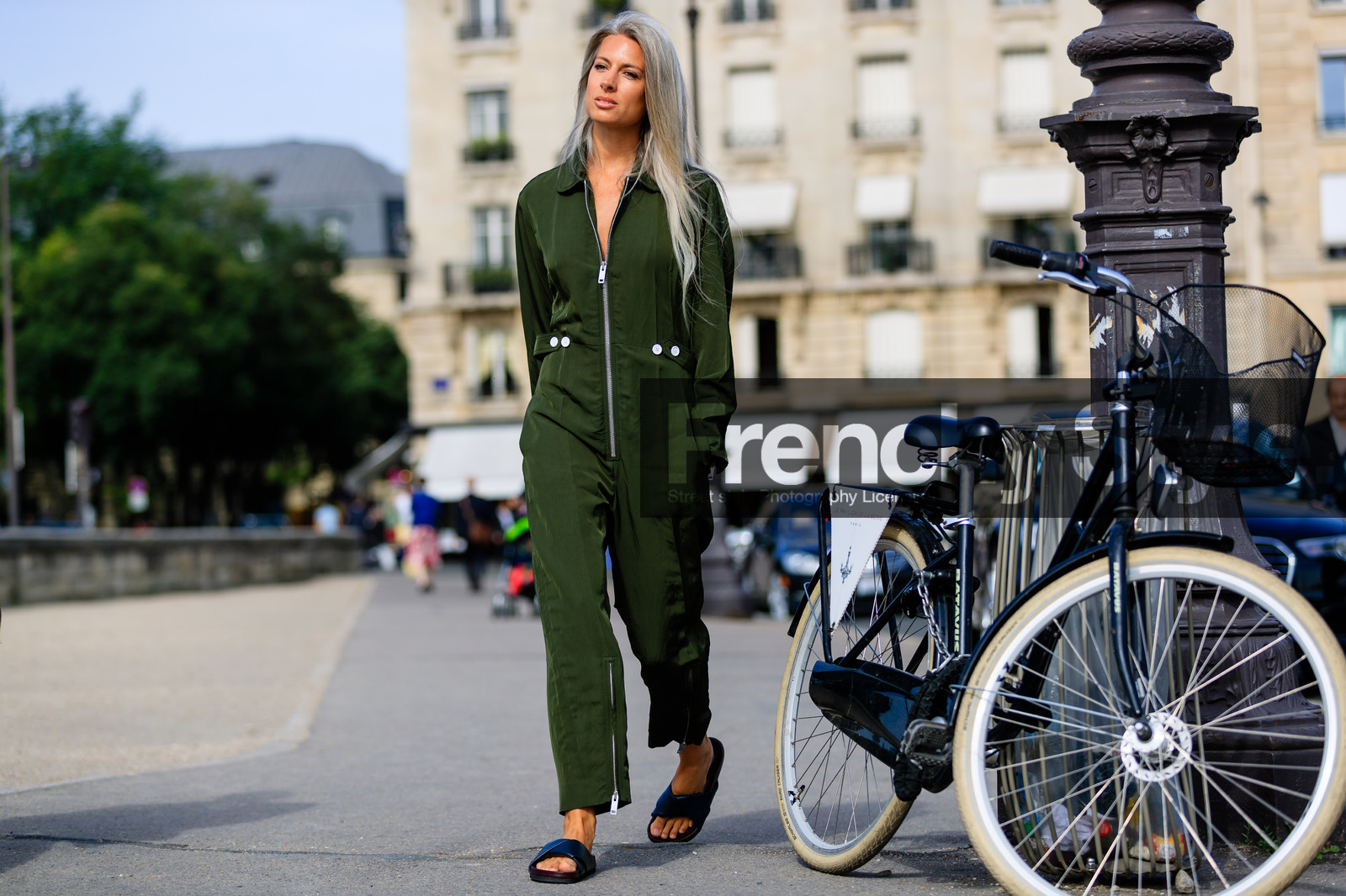 atmosphere details, AUTUMN WINTER 2016-2017, AW 16-17, black sandals, FALL WINTER 2016-2017, fashion week, frenchystyle, full length, FW, FW 16-17, green jumpsuit, HAUTE COUTURE, horizontal, jonathan paciullo, leather shoes, MENSWEAR, PARIS, PFW, sarah harris, street style, zip