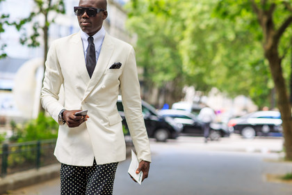 atmosphere details, black pants, black scarf, black tie, blazer, detail, fashion week, frenchystyle, FW, horizontal, jonathan paciullo, MENSWEAR, PARIS, PFW, polka dot, printed pants, printed scarf, SPRING SUMMER 2017, SS 17, street style, sunglasses, trousers, white jacket, white shirt