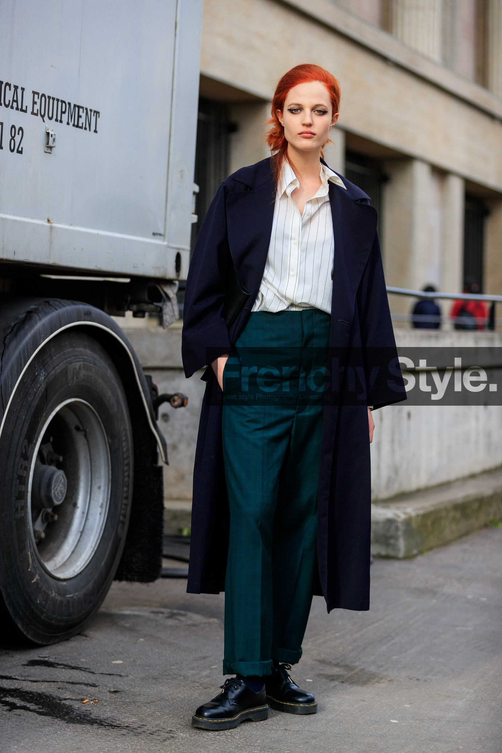 black coat, black shoes, eyeliner, green pants, leather shoes, red head, striped shirt, trousers, white shirt, street style, jonathan paciullo, FW, frenchystyle, fashion week, PFW, PARIS, AUTUMN WINTER 2018-2019, FALL WINTER 2018-2019, FW 18-19, vertical, full length, model