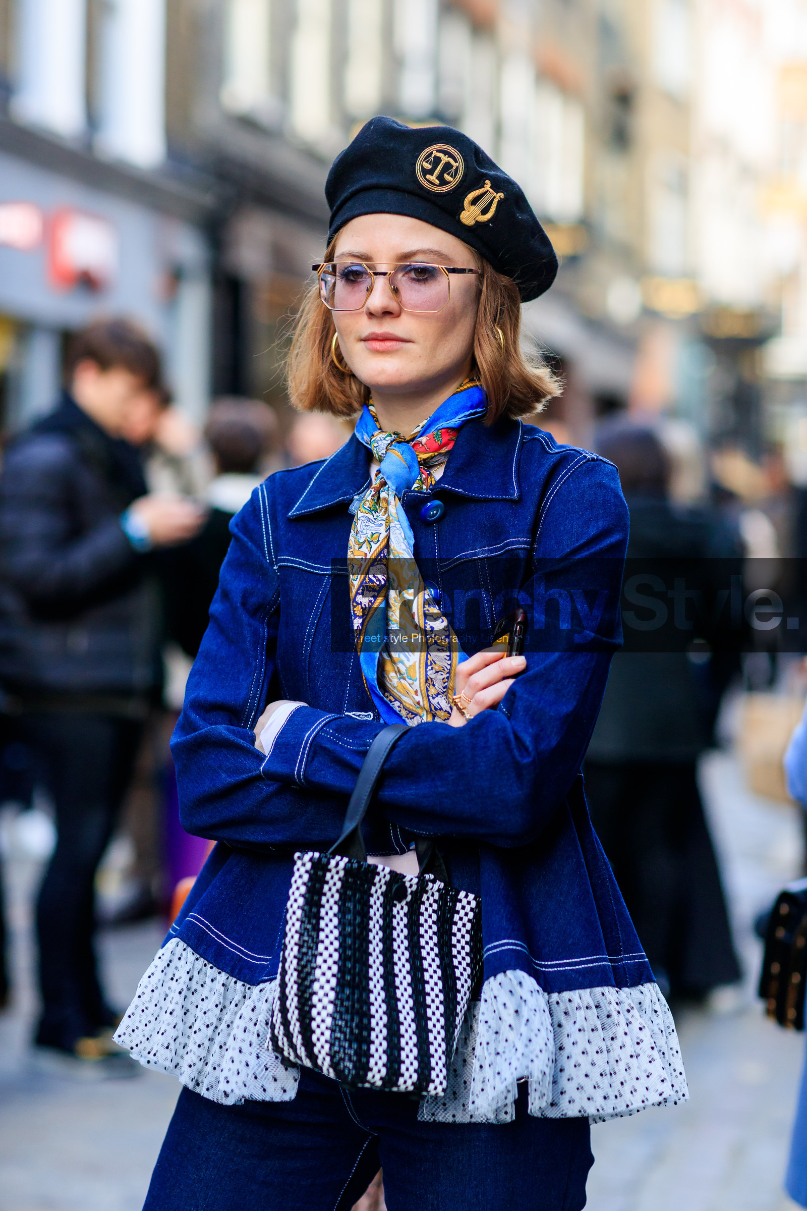 black and white bag, black hat, blue denim, blue scarf, denim pants, denim shirt, embroideries, graphic bag, jeans, leather bag, polka dot, printed bag, printed scarf, striped bag, trousers, street style, jonathan paciullo, FW, frenchystyle, fashion week, LFW, LONDON, AUTUMN WINTER 2018-2019, AW 18-19, FALL WINTER 2018-2019, FW 18-19, vertical, atmosphere details, detail
