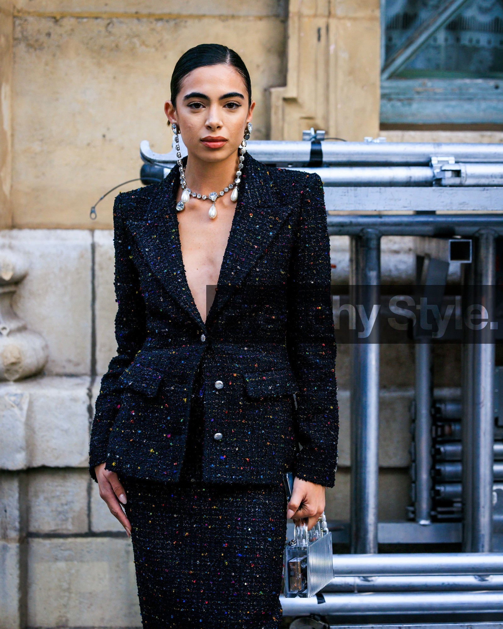 PARIS, PFW, fashion week, frenchystyle, FW, jonathan paciullo, street style, SPRING SUMMER 2024, SS 24, vertical, atmosphere details, detail