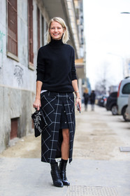 asymetric, AUTUMN WINTER 2016-2017, AW 16-17, black boots, black clutch, black sweater, black turtleneck, checked skirt, embroidered bag, FALL WINTER 2016-2017, fashion week, frenchystyle, full length, FW, FW 16-17, geometric, graphic skirt, high heels, jonathan paciullo, leather boots, LFW, LONDON, MENSWEAR, plaid, printed skirt, street style, striped skirt, vertical