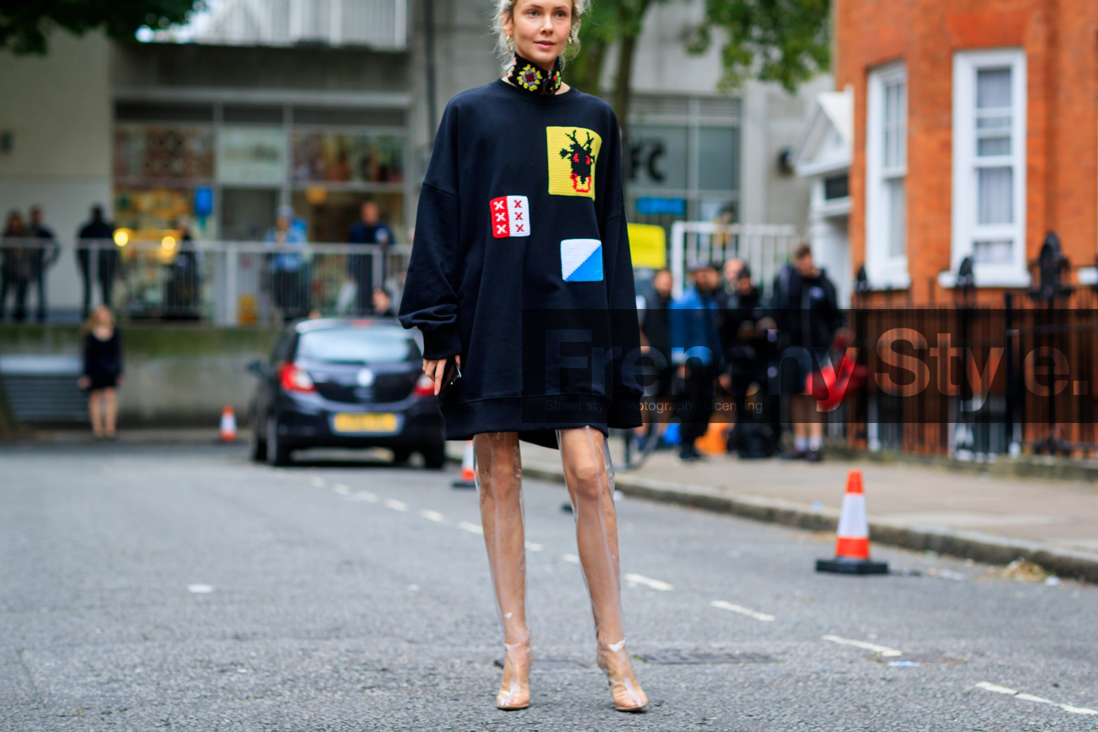 atmosphere details, black sweater, detail, embroidered sweater, fashion week, frenchystyle, FW, high boots, high heels, horizontal, jonathan paciullo, leather shoes, LFW, LONDON, olga karput, printed sweater, SPRING SUMMER 2018, SS 18, street style, sweater dress, transparent shoes